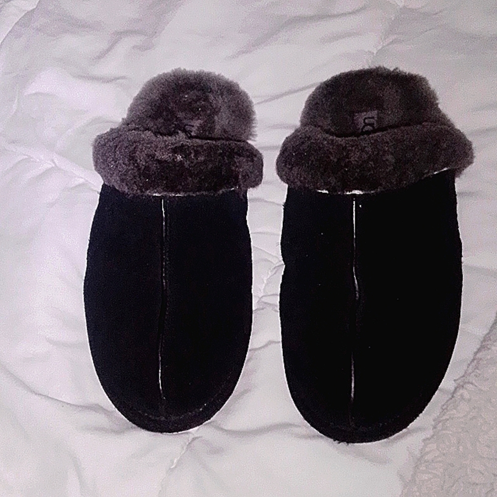 UGG scuffette II black
